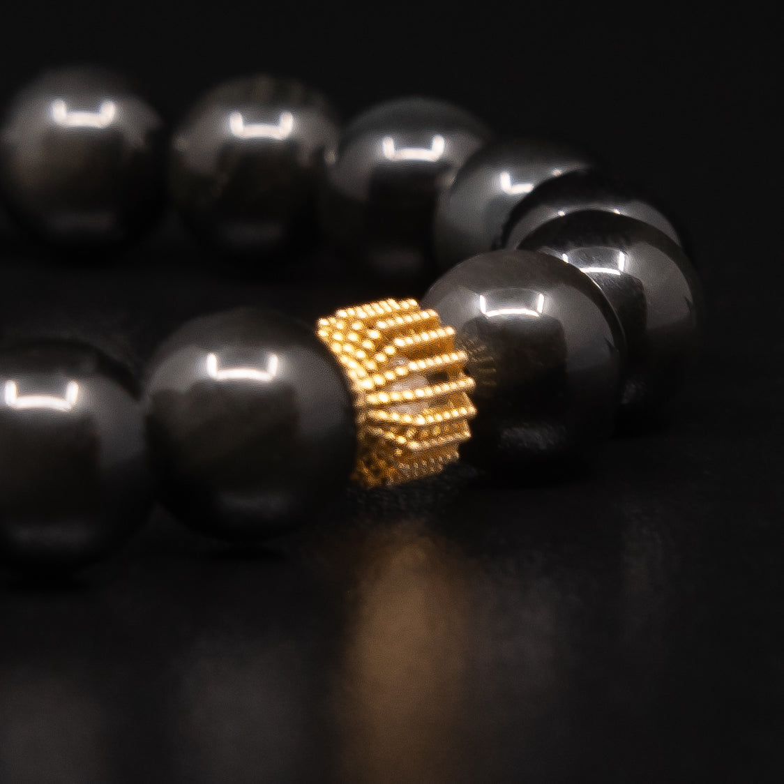PREMIUM OBSIDIAN BRACELET WITH 18K GOLD