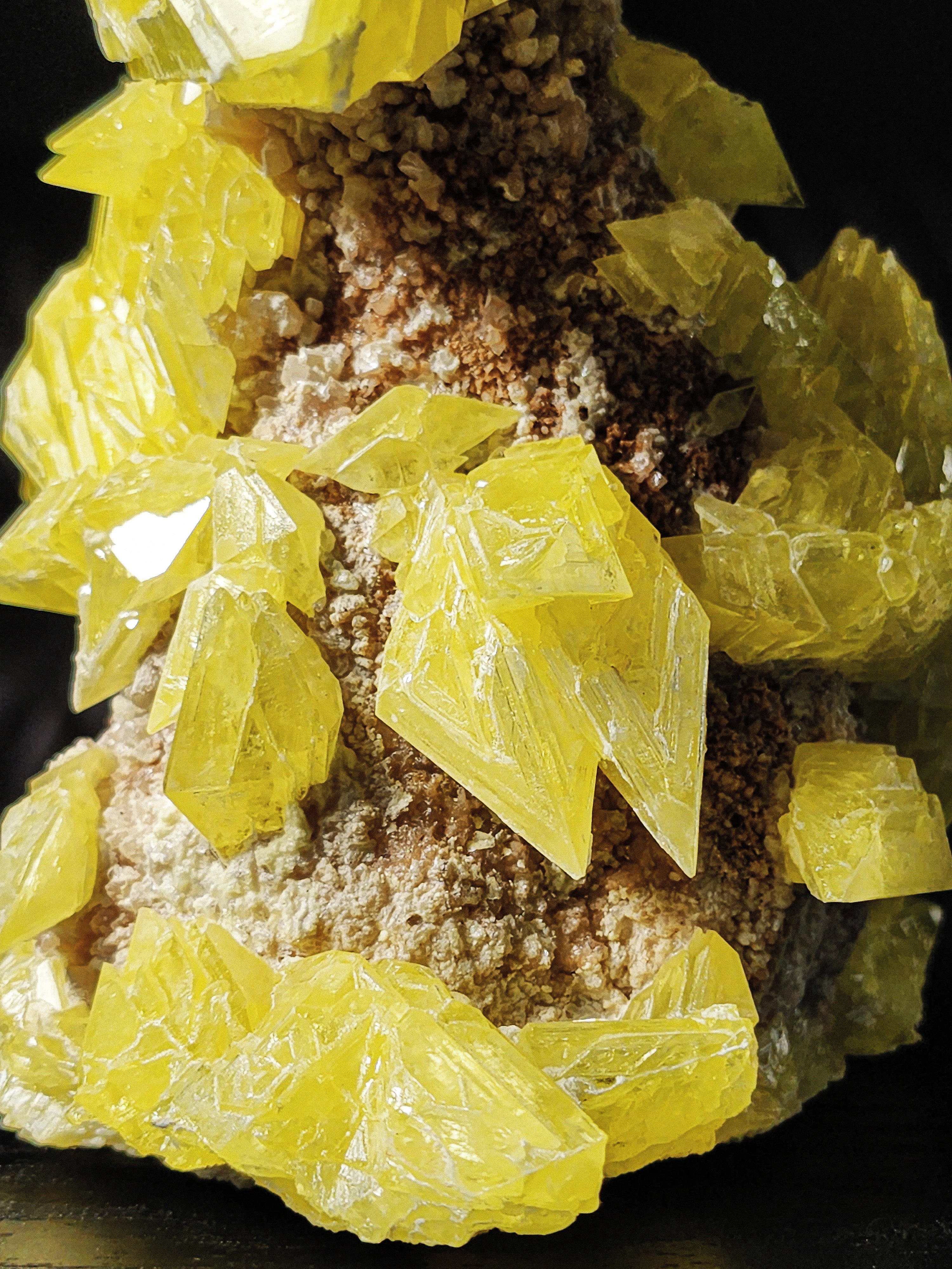 Sulfur on Silica Matrix - 2.03 lbs. Italy